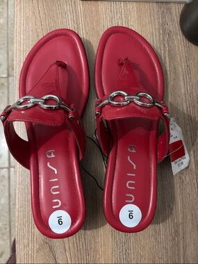 Unisa Red Leather Chain-Accent Thong Sandals